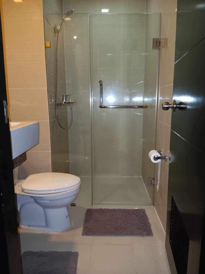 Studio Condo Building 81 Newport Boulevard Manila Eksteriør bilde