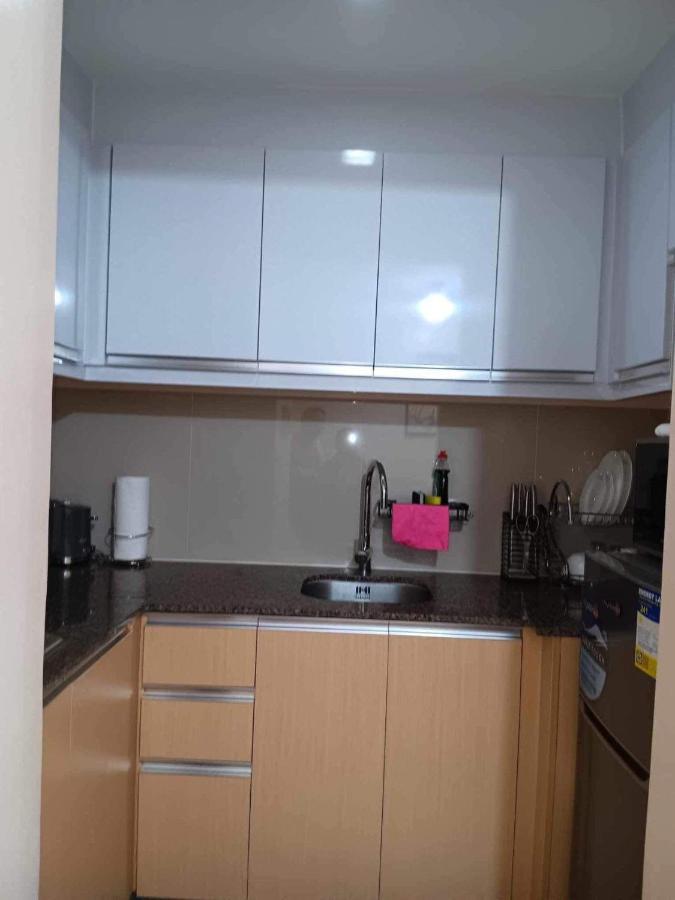 Studio Condo Building 81 Newport Boulevard Manila Eksteriør bilde